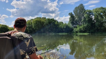 Ростовские рыбаки жалуются на отсутствие клева: уже четвертые сутки не удается поймать ни одной рыбы