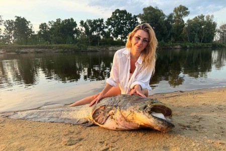 Сом на 2,25 метра: семейный рекорд Екатерины и Павла Воронцовых на Припяти