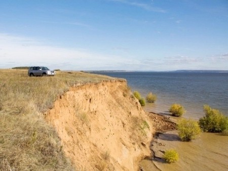 Построить дом в 20 м от воды, а поставить машину — только за 200 м