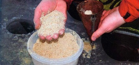 Прикормки для зимней рыбалки своими руками