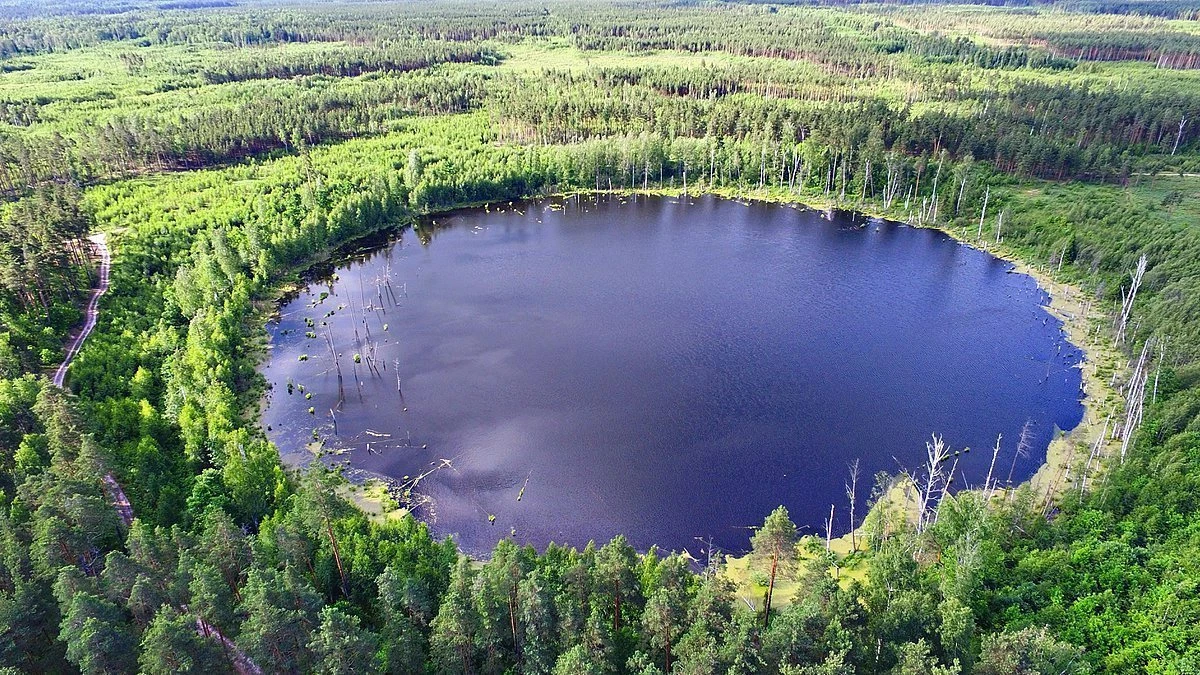 5 самых таинственных и опасных водоемов России где лучше не отдыхать