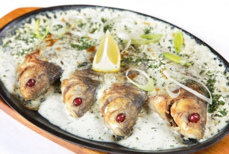 Карась в сметане